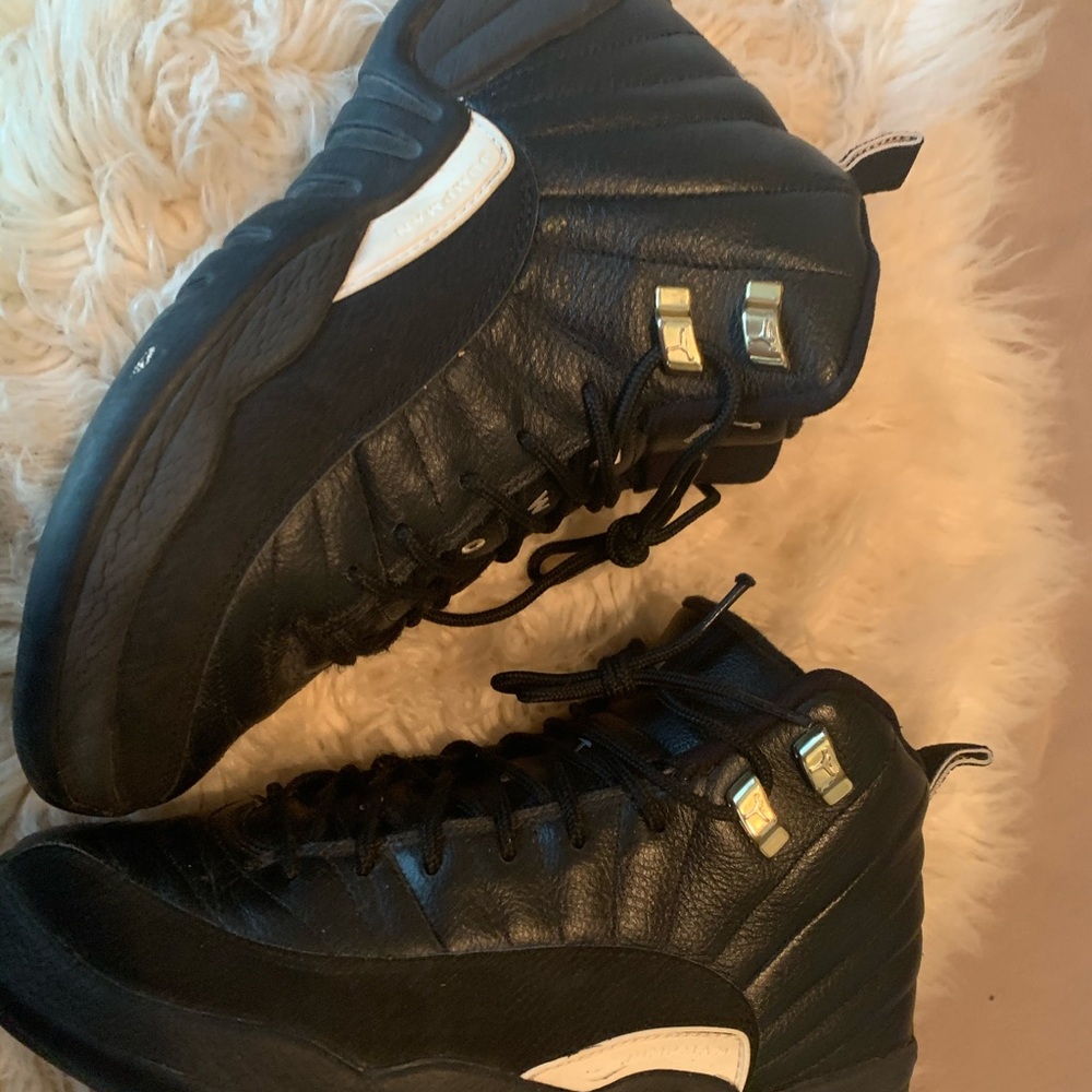 Jordan 12s size 6.5 black nike